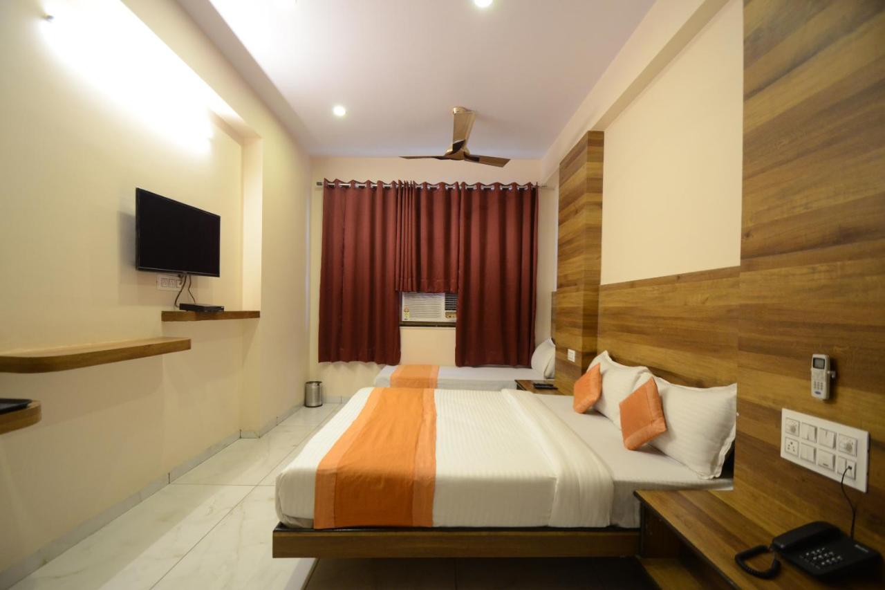 Hotel Metro Τζαϊπούρ Εξωτερικό φωτογραφία